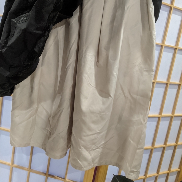 Basque sleeveless black dress - Picture 3 of 5